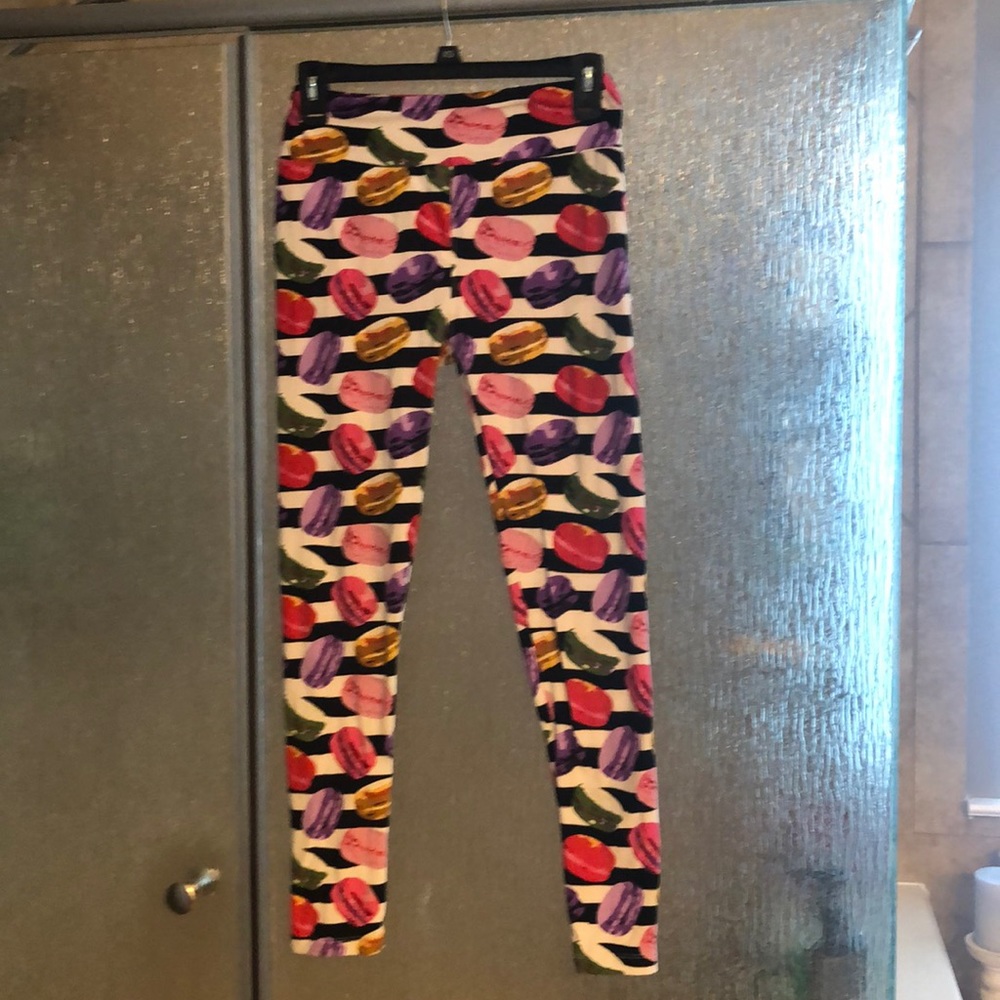 Lularoe macaroon leggings